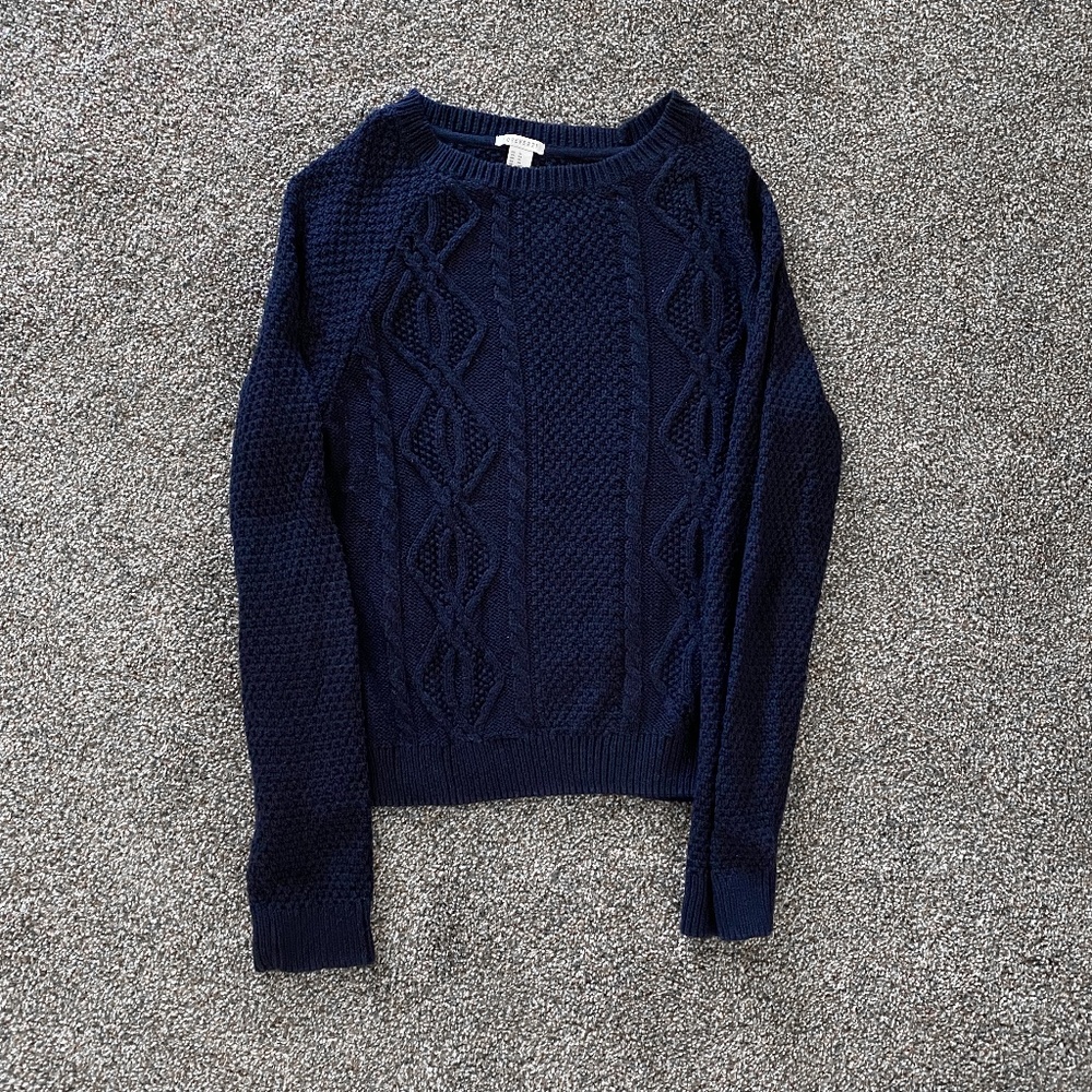 Women's Forever 21 Sweater - size M